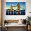 Nicci Tower Bridge de nuit-108884666