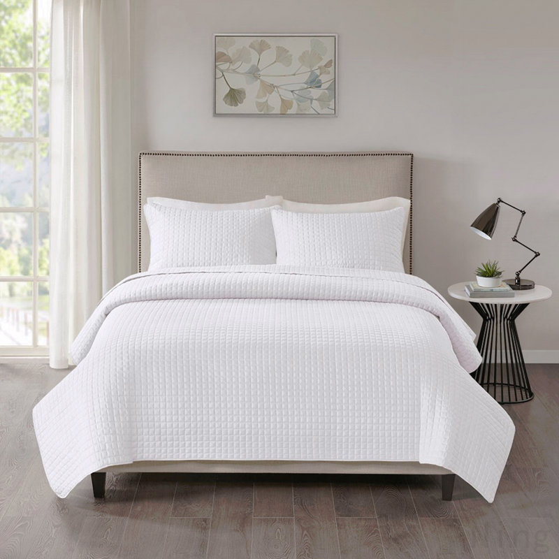 3 Piece Reversible Quilt Set White Full/Queen, Full / Double Quilt + 2 Shams, White