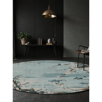 Tapis gris soyeux et moelleux