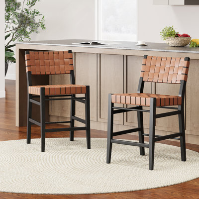 Ensemble de 2 tabourets de comptoir 24,25 po Classic en similicuir brun avec structure croisée en bois d'hévéa durable pour la cuisine et la salle à manger