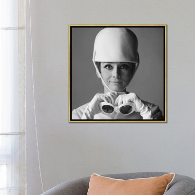 Audrey Hepburn noir et blanc «Comment voler un million I» par Radio Days - reproduction de photo