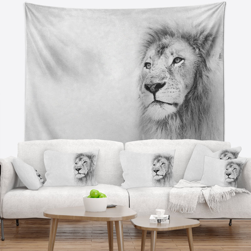 Tête de lion animal sur carte tapisserie, H 50 po x l 60 po