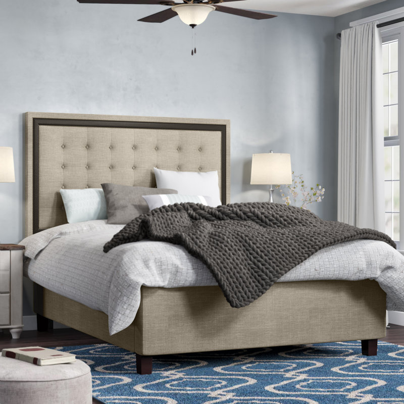 Lit tapissier capitonné standard à profil bas Gida, Beige, Très grand