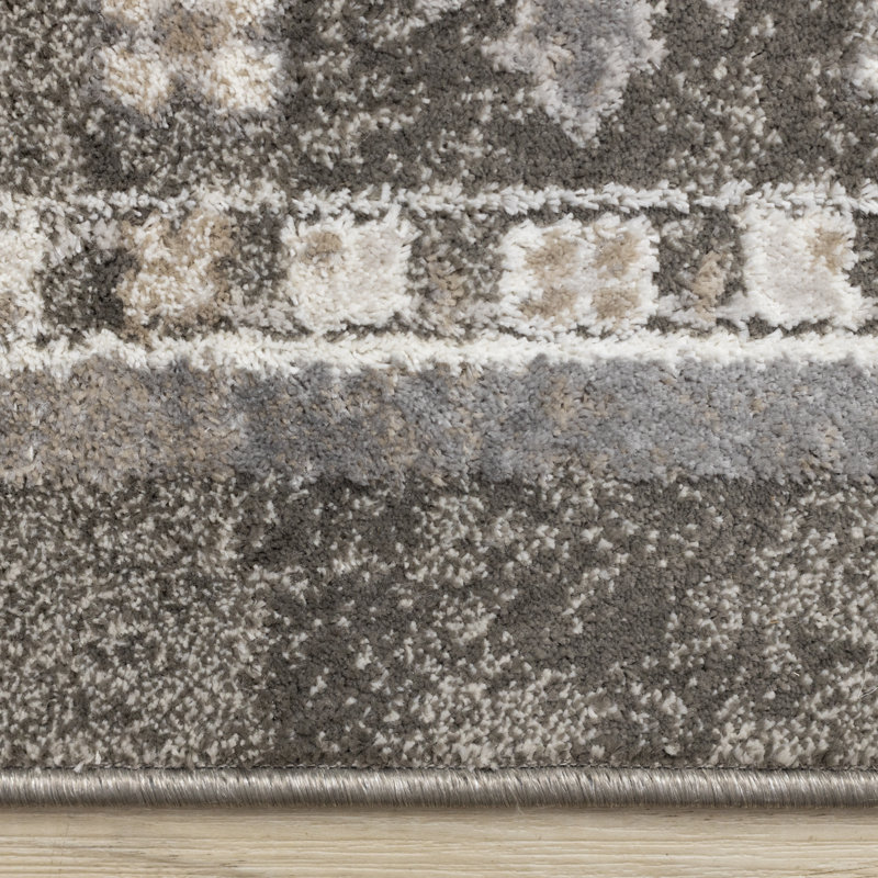 Tapis traditionnel tissé à la machine Cariad, Rectangle 5 pi 3 po x 7 pi 7 po