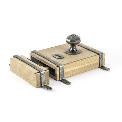 Oak Box Lock