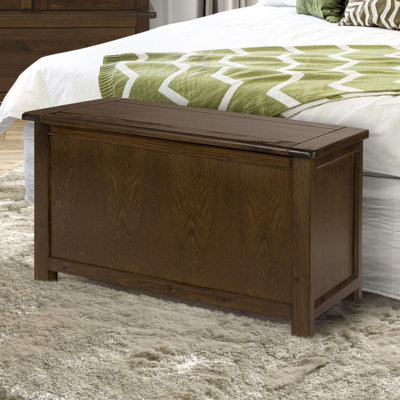 Pittsfield Wooden large Blanket Chest and ottoman