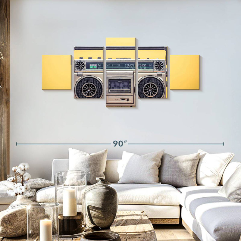 Boombox, H 30 po x l 68 po