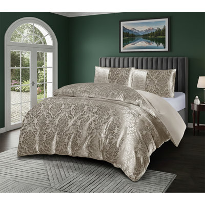 Emilia Duvet Cover Set with Pillowcases – Jacquard Damask Pattern, Luxury Textured Bedding Set, Double/King/Super King Sizes