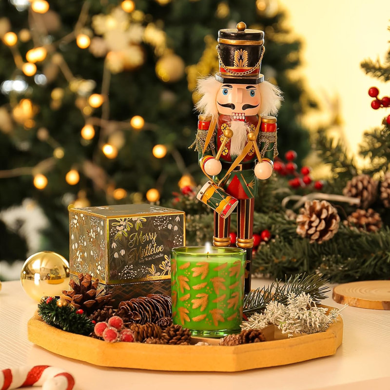 Bougie de Noël parfumée en forme de pin