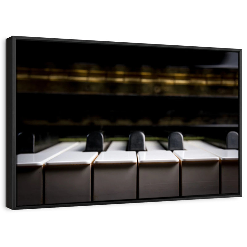 «Old Piano Keys», reproduction sur toile, H 25 po x l 37 po