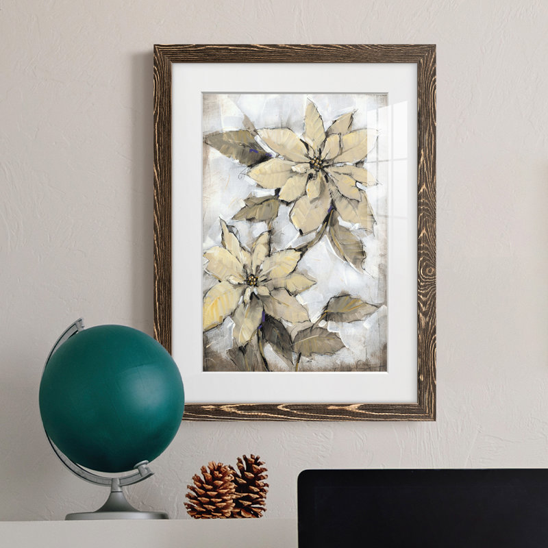 Poinsettia Study I Premium encadré mat - prêt à être suspendu, H 20 po x l 17 po x P 1 po, Encadré de bois de noyer