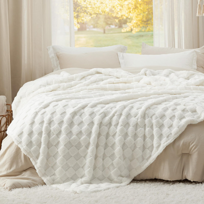 Bedsure 269gsm Fleece Blanket For Couch - Super Soft Cozy Blankets For Women GentleSoft™️, King, White