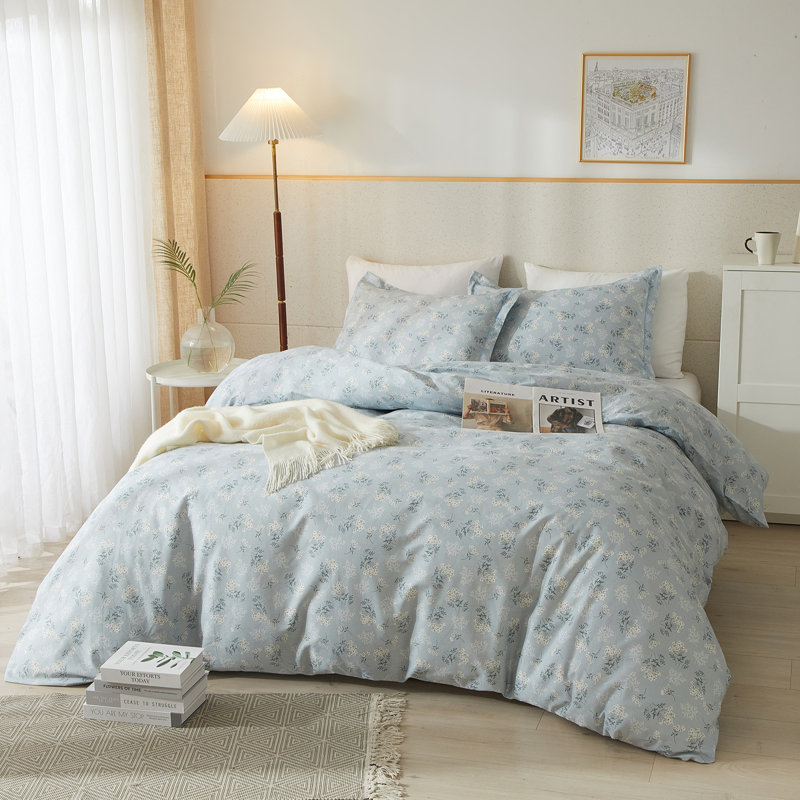 Microfiber Comforter Set, Twin XL Comforter + 2 Standard Shams, Light Blue Floral