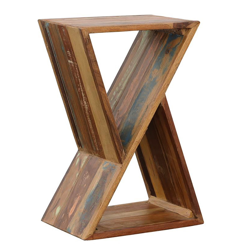 Table d'appoint naturelle avec une forme élégante et des détails géométriques pour le salon Design rustique complexe dans les tons de brun