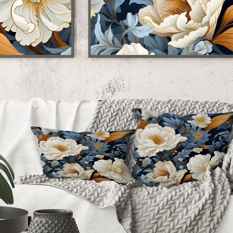 Coussin décoratif à imprimé floral bleu et beige Renoncule