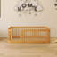 Lit simple au sol avec clôture en bois-581737710-581737705