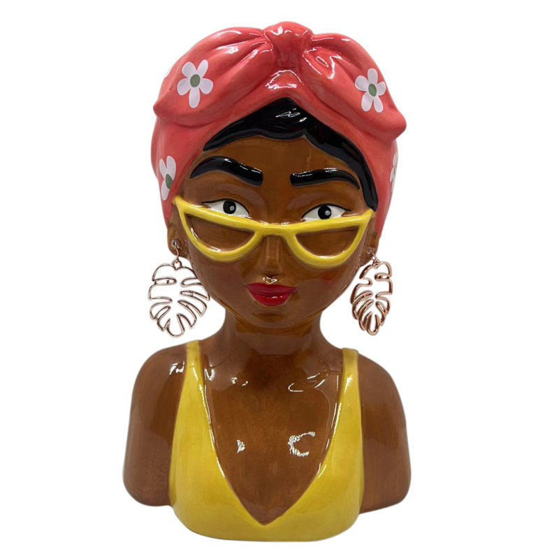 Chiu Figurines & Sculptures