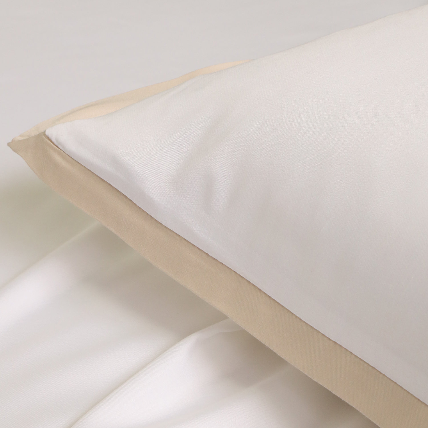 Langston Rayon From Bamboo Machine Woven Sheet Set, Queen, White/Sand