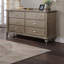 Commode de luxe avec finition argentée et champagne