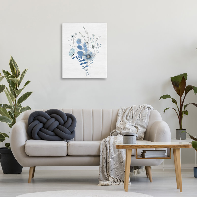Art mural sur toile de fleurs bleues subtiles par Janet Tava, H 30 po x l 24 po