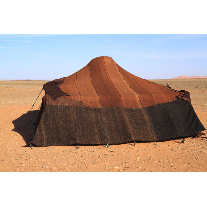 Tente par Rudolft - Photographie sur toile tendue, H 20 po x l 30 po