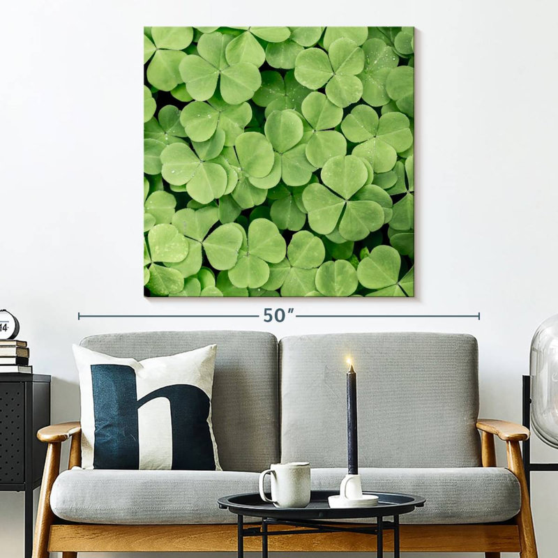 Harnek Patch Of Shamrock, 33" H x 33" W