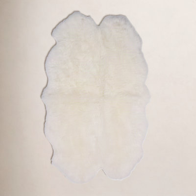 Morland Natural Ivory Handmade Sheepskin Rug