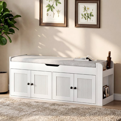 Banc à chaussures 47,3 po, banc de rangement pour chaussures avec 4 portes, banc à chaussures avec coussin supérieur et support latéral pour chambre à coucher, salon et entrée, blanc