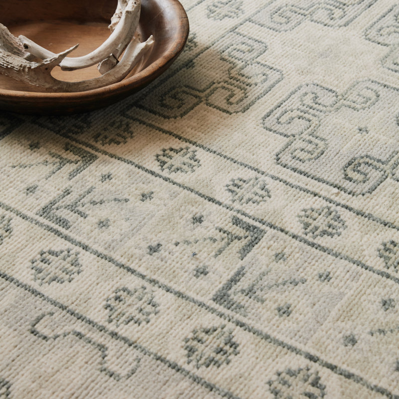 Jaipur Living Stage SLN08 Handknotted Border Ivory and Green Area Rug (12'x15'), Rectangle 1'2" x 13'
