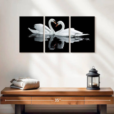 Brampt Swans In Love