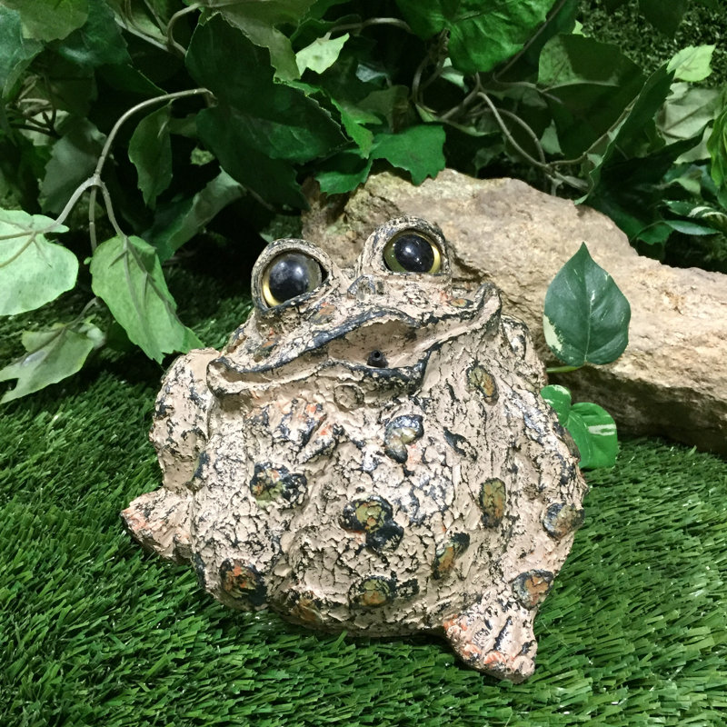 Juris "Fisherman" Character Toad Garden Statue, Natural Brown