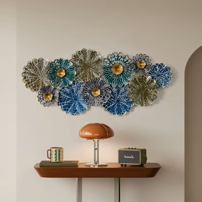 Metal Flower Wall Decor, 3D Layered Floral Wall Art with Blue And Gray Petals And Golden Centers, Modern Metal Wall Sculpture for Living Room Or Bedroom
