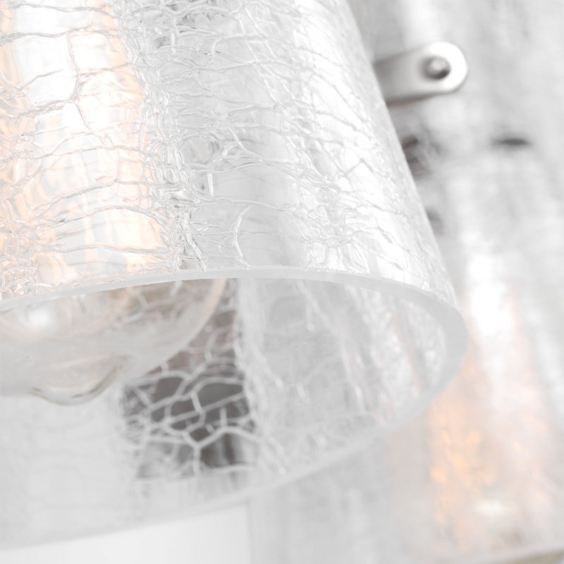 Applique murale de salle de bain 4 lumières Crofton au fini nickel brossé avec abat-jour en verre transparent craquelé