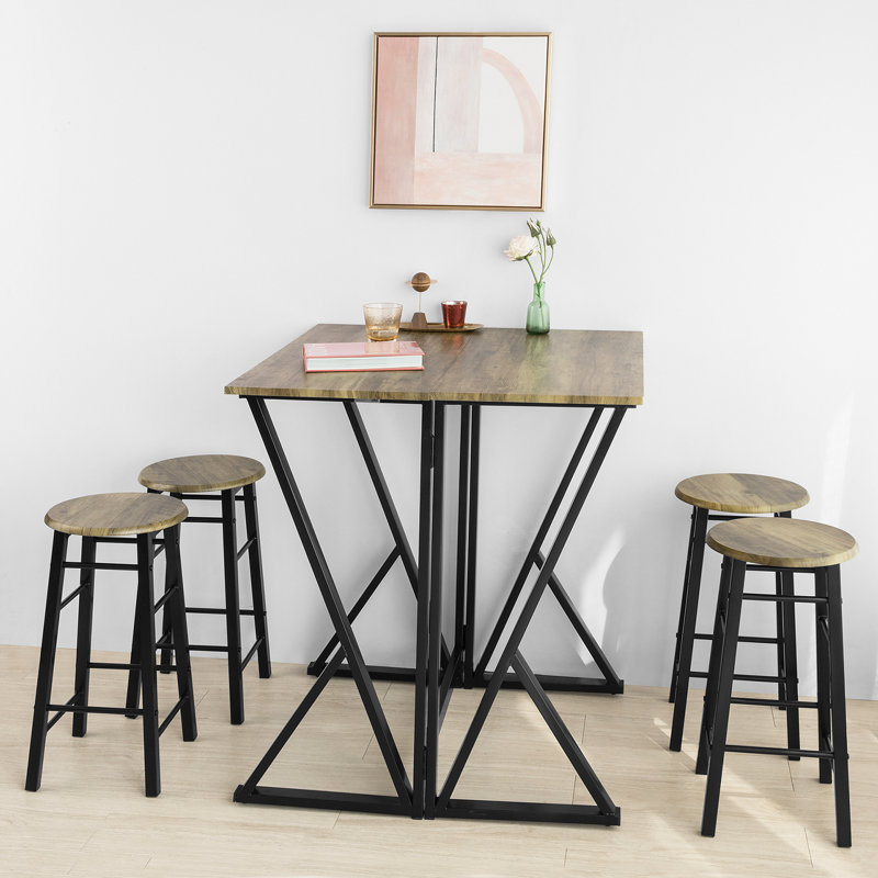 Ionia 4 - Person Extendable Dining Set