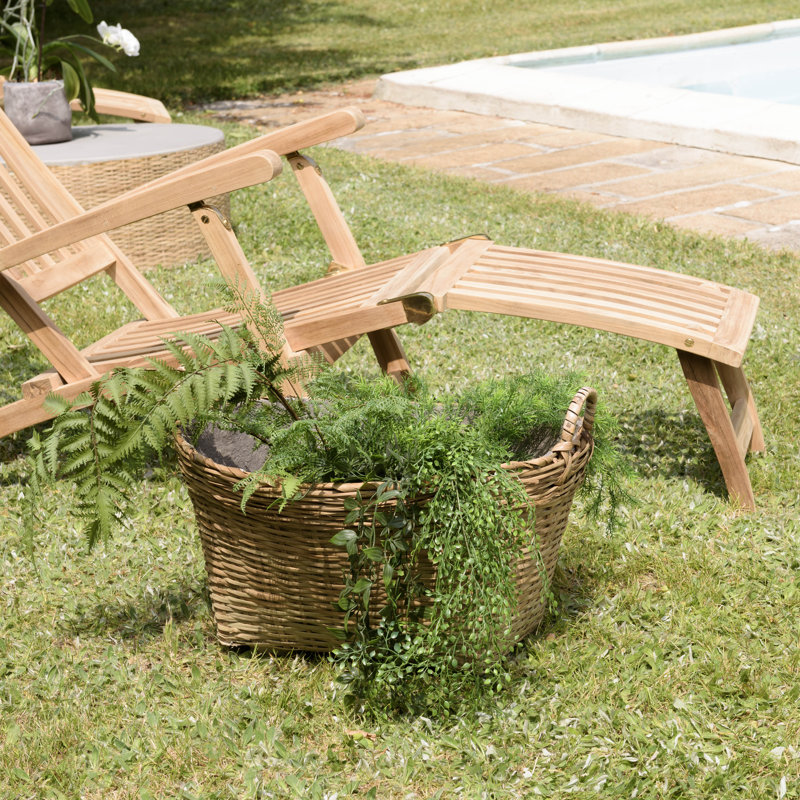 Akil Pot Planter