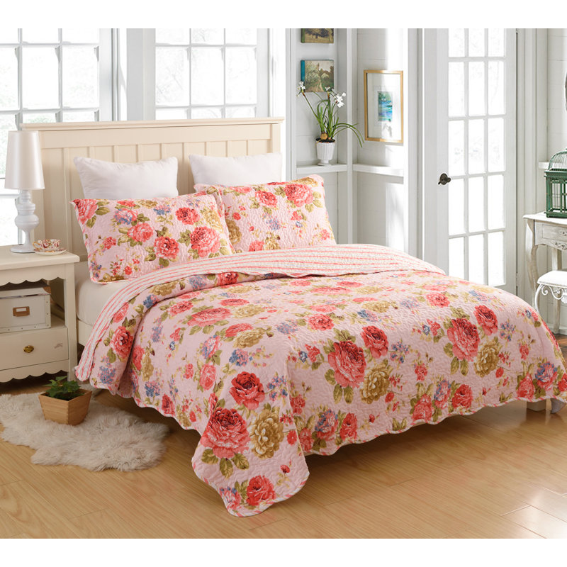 Polyester Floral Quilt, Queen Quilt + 2 Shams