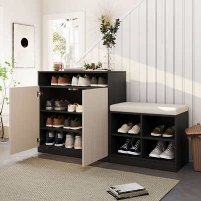 Range-chaussures avec banc et coussin