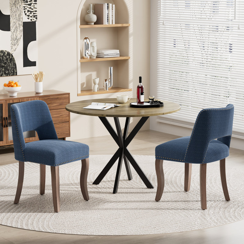 Ensemble de table de salle à manger 31 po avec chaises 2/4 en tissu, plateau en panneau de fibres à densité moyenne brun rustique, style maison de campagne industrielle pour petits espaces