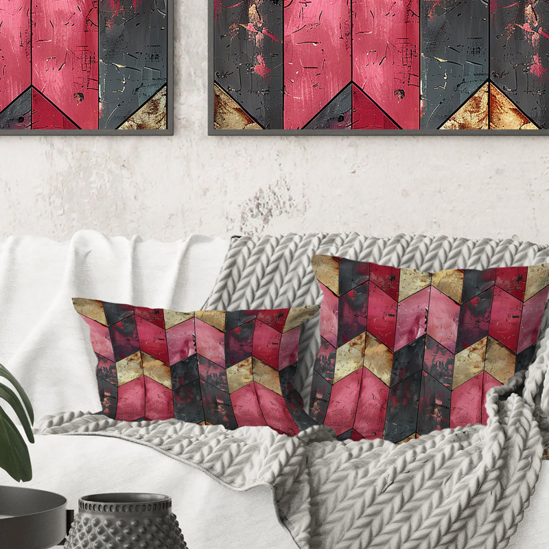 Coussin décoratif transitionnel rose doré à chevrons Glam Charm III, H 16 po x l 16 po