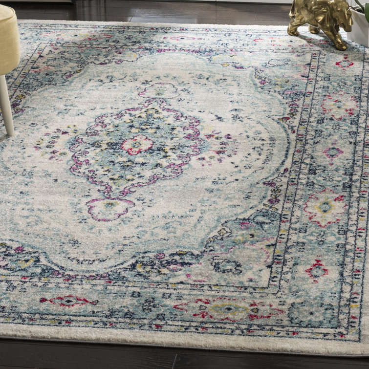 Christa Southwestern Light Gray/Fuchsia Area Rug