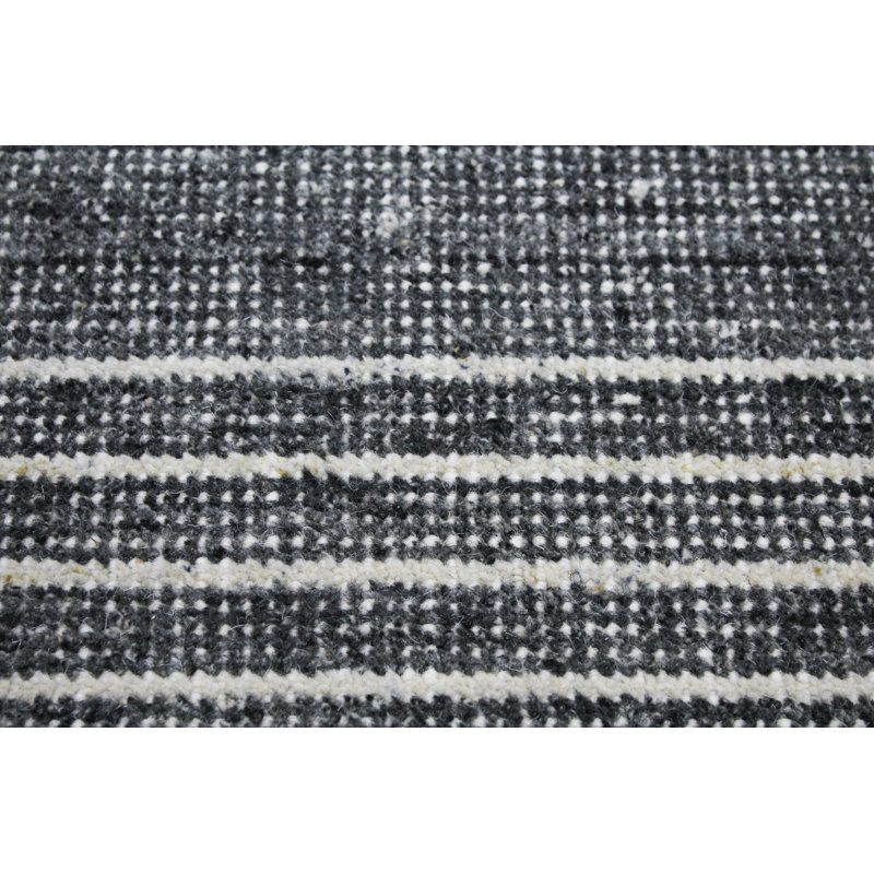Handcrafted Black Shag Wool 5' x 8' Rectangular Rug