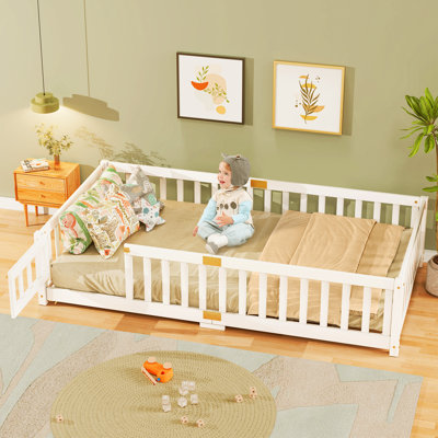 Toddler Floor Bed, Montessori Floor Bed With Rails & Lockable Door For 1-3 Years Old - Natural Wood, White-Twin Size