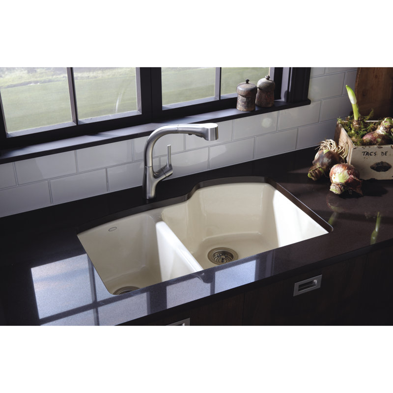 Elate Pull Out Single Handle Kitchen Faucet, Vibrant Stainless