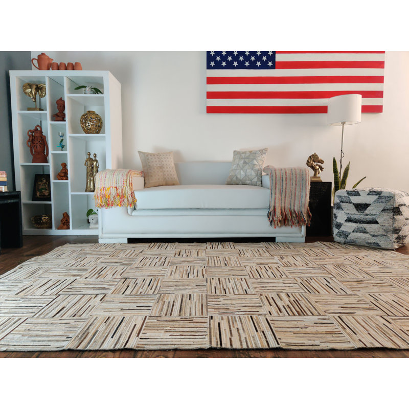 Cowhide Southwestern Indoor Rug, Rectangle 4' x 6'