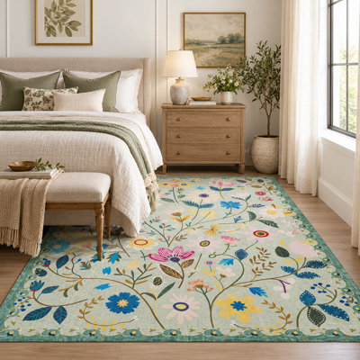 Nature Voja Floral Non-Slip Machine Washable Colourful Christmas Decor Area Rug in Green for Living Room, Bedroom, Hallway, Entryway Rugs