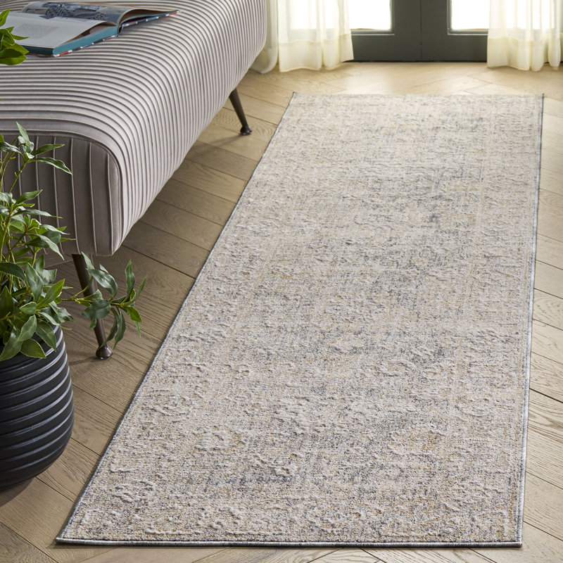 Romance 310 Performance Oriental Rug, Runner 2' x 8'