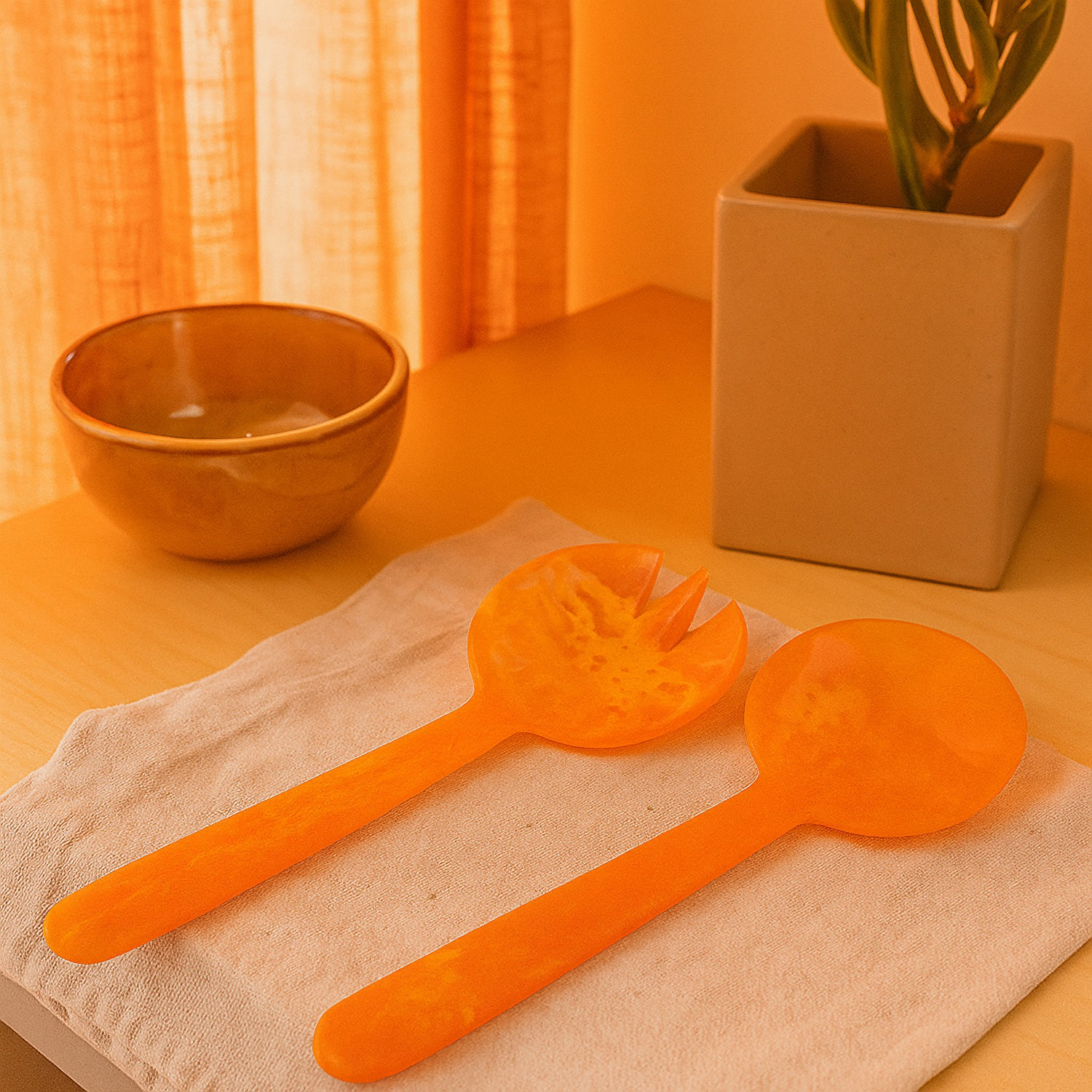 2-Piece Resin Salad Server Set, Orange