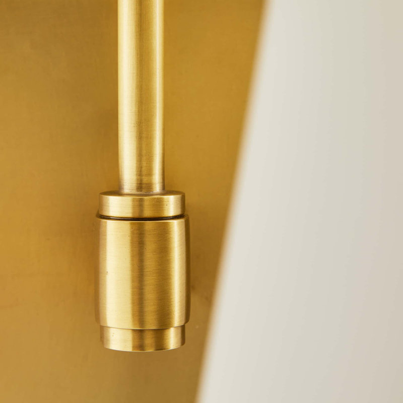 Watson 1 - Light Swing Arm