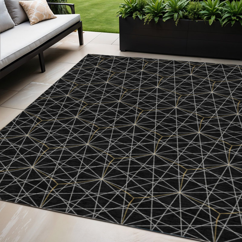 Tapis intérieur / extérieur géométrique noir lavable 5 pi x 8 pi