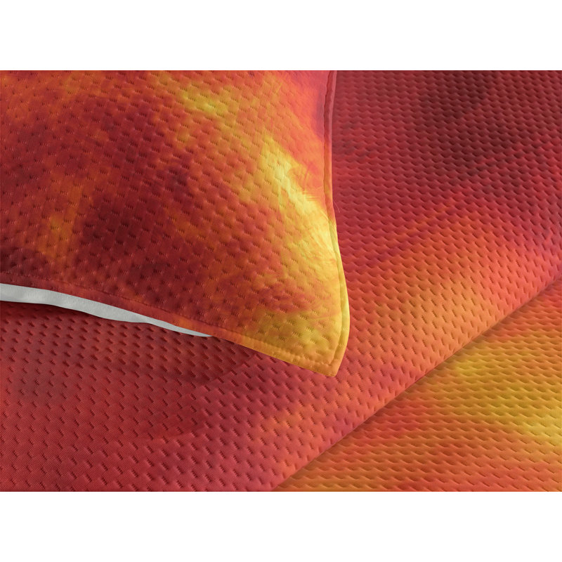Vibrant Modern & Contemporary Polyester Coverlet, Queen Bedspread + 2 Shams